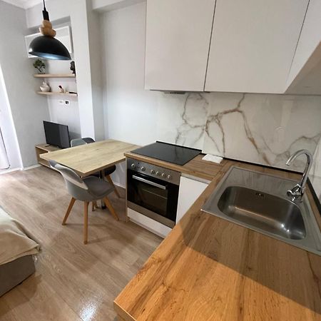Tirana Sunshine Apartment Екстер'єр фото